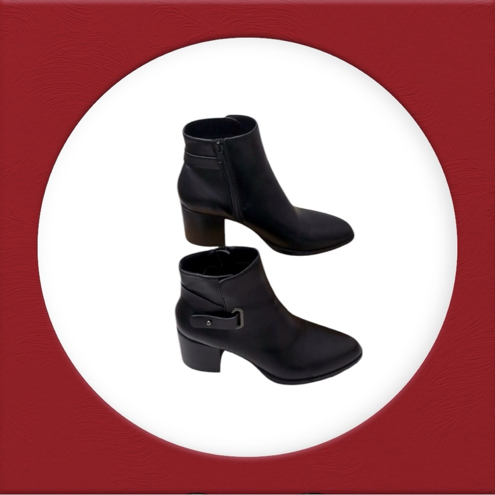Leather Chelsea Boots—LeChateau NWT